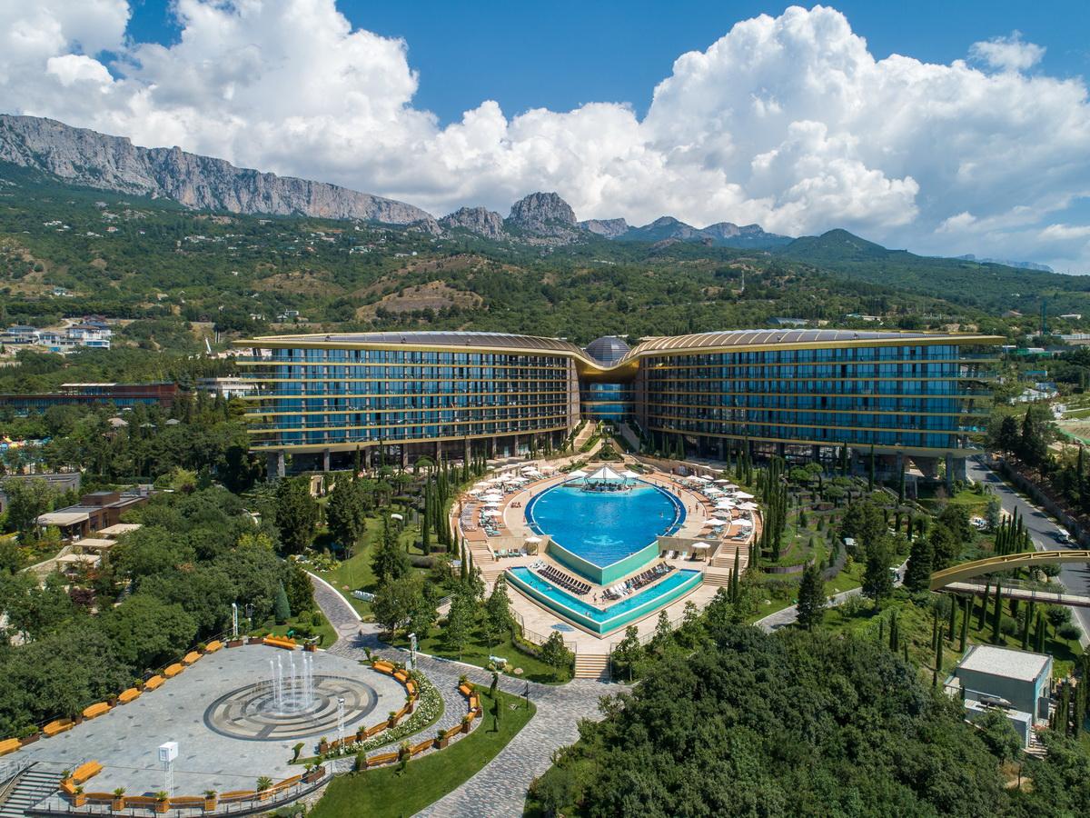 Единственный в России: как крымский курорт завоевал 100 международных наград и стал образцом для отрасли