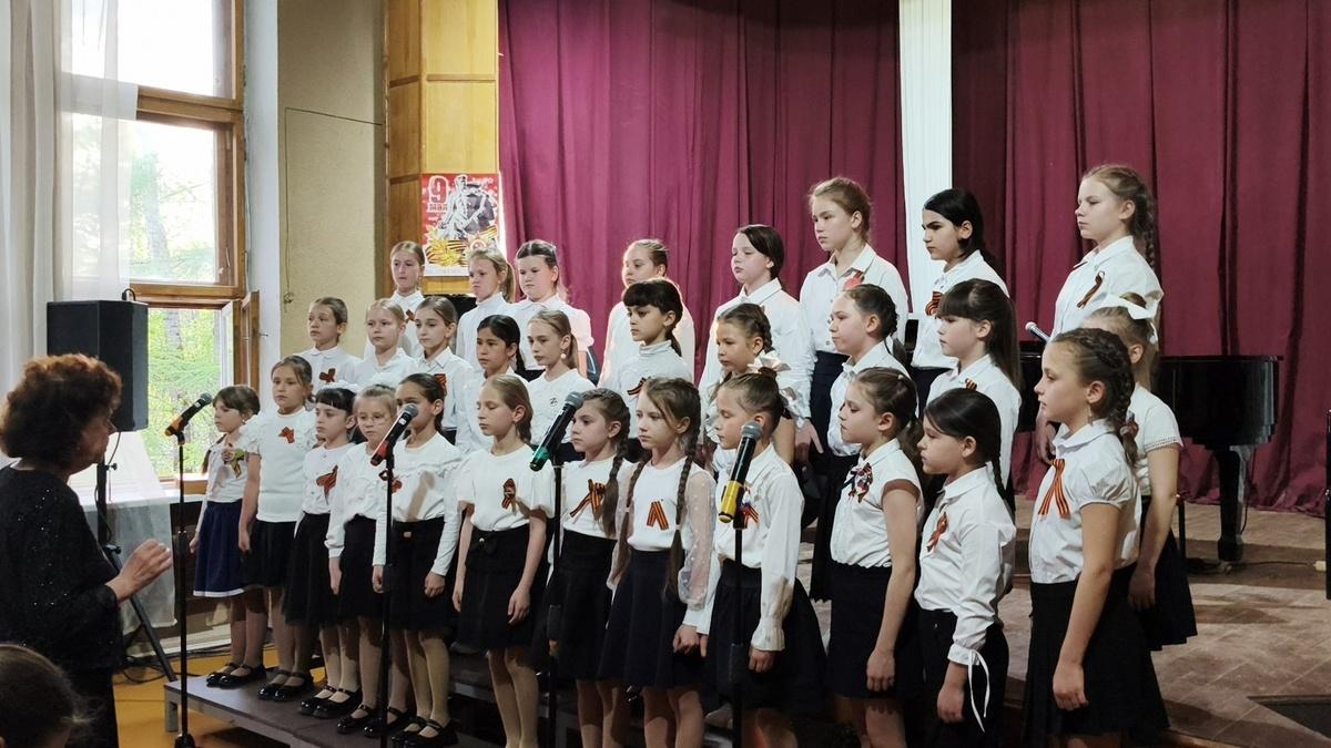 В Большом зале музыкального отделения Городского округа Пушкинский прошел концерт «Помнит мир спасенный»