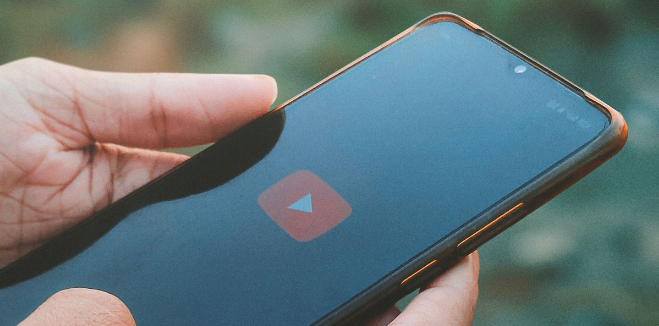 YouTube начал тестирование сервиса поиска музыки по напеву