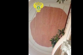 В Ленобласти в филиале ЛГУ им. Пушкина во время занятий обрушился потолок