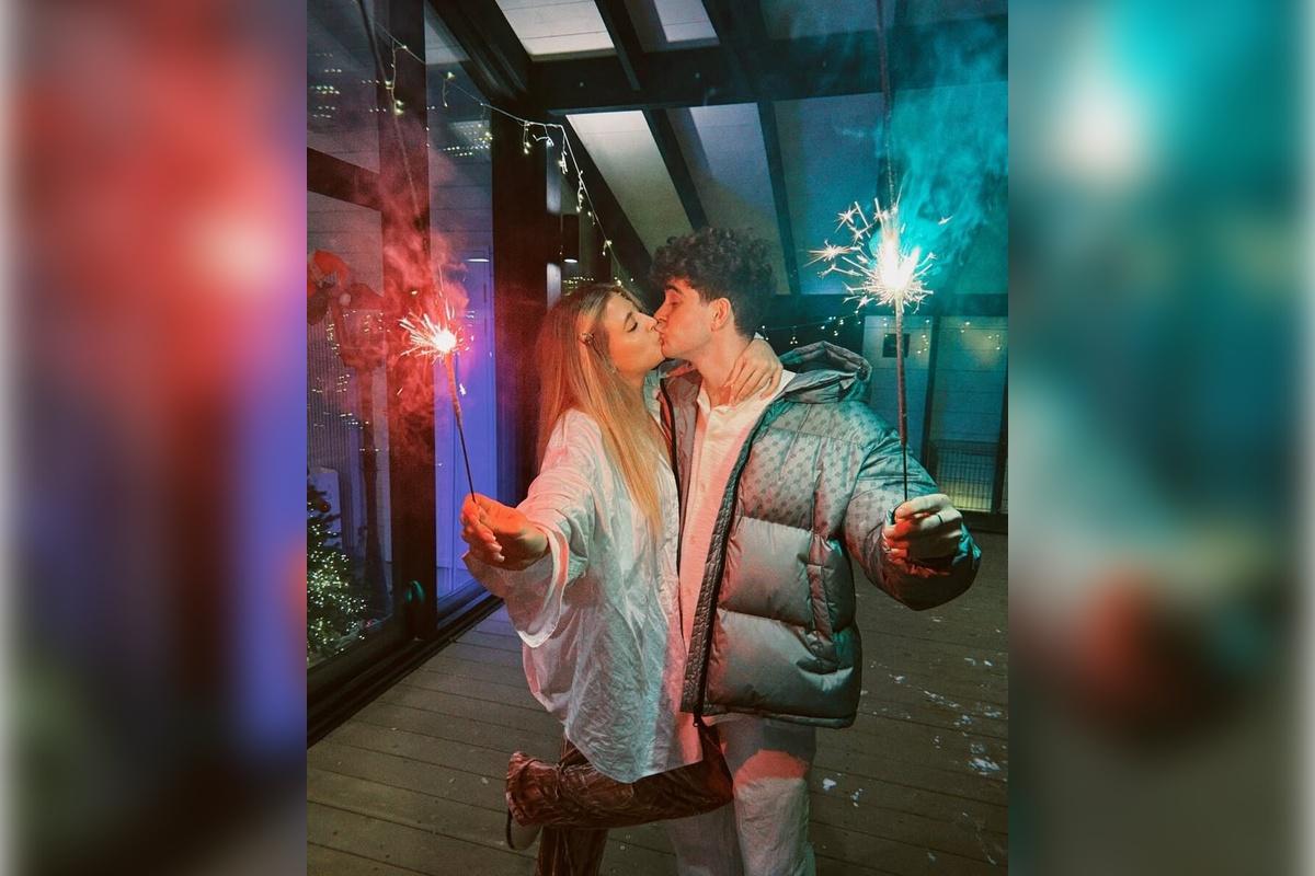 Блогеры Аня Покров и Артур Бабич поженились в Санкт-Петербурге