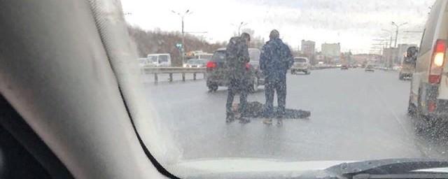 В Рязани мужчина упал с надземного перехода на Московском шоссе