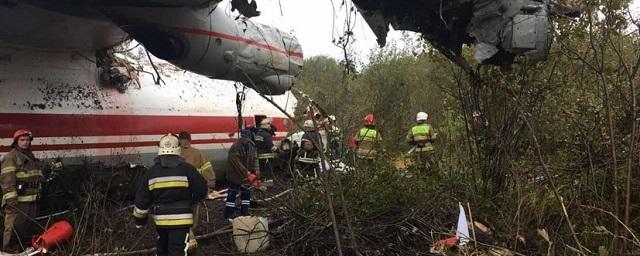 Число жертв авиакатастрофы под Львовом увеличилось до пять человек