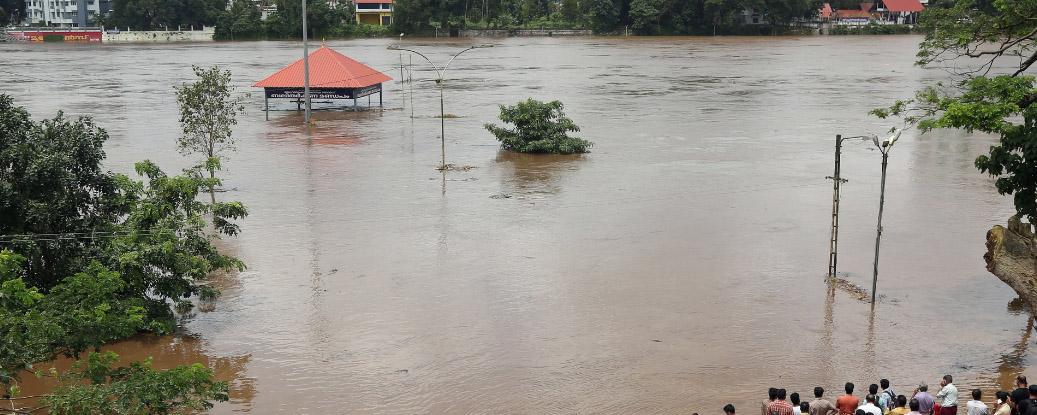Число погибших от наводнения в Индии увеличилось до 106 человек