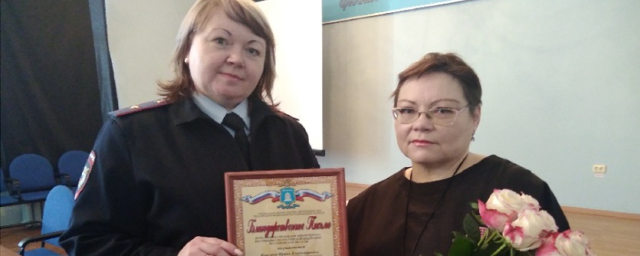 Почтальон из Котовска отбилась от грабительницы с кислотой