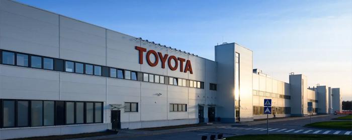 Из-за системного сбоя остановлена работа 12 заводов Toyota в Японии