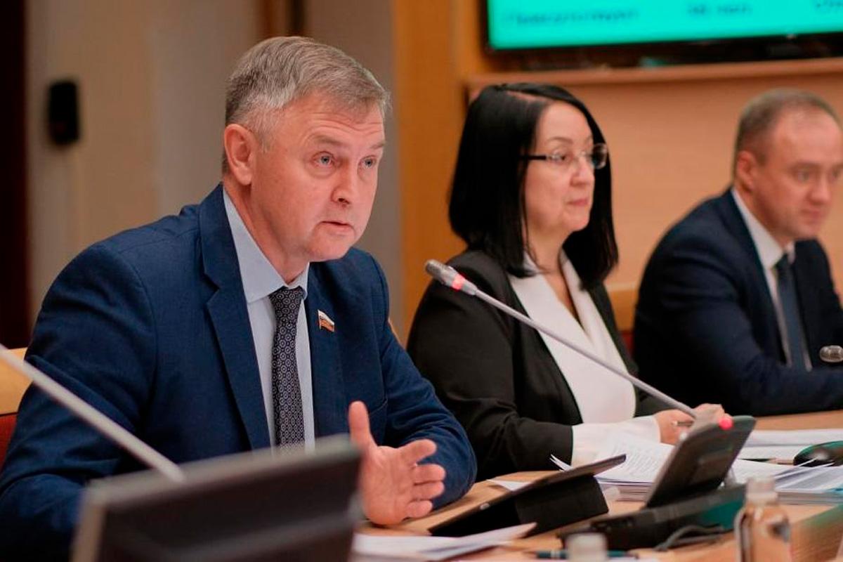 Спикер ЗС КО Роман Береснев: Инициативы о запрете продажи вейпов и ограничении торговли алкоголем направим на федеральный уровень