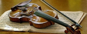 Scientists from Italy discovered in the Stradivarius violin extra layer of protein compound