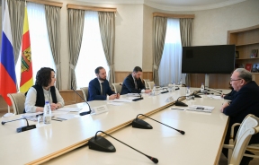 Врио губернатора Виталий Королев и Постоянный представитель Республики Саха при Президенте РФ Андрей Федотов наметили общие приоритеты Верхневолжья и Якутии