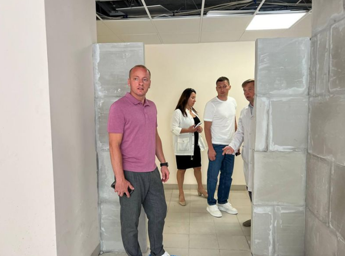Депутаты Городского округа Пушкинский проверили ремонт в медико-санитарной части № 154 Красноармейска