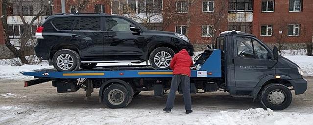 В Екатеринбурге приставы наложили арест на авто за долги по налогам