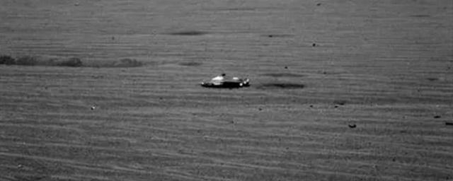 Уфолог заметил на снимках Марса разбившийся НЛО
