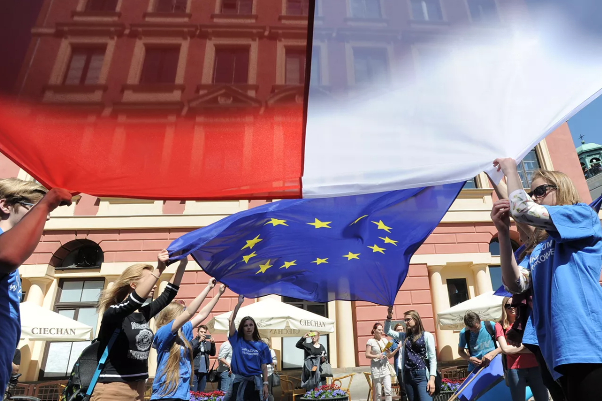 Варшава и Берлин выступили за вывод украинских беженцев из соцподдержки