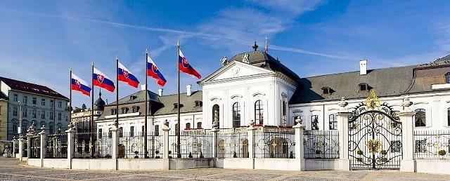 Словакия высылает трех российских дипломатов, заподозренных в шпионаже