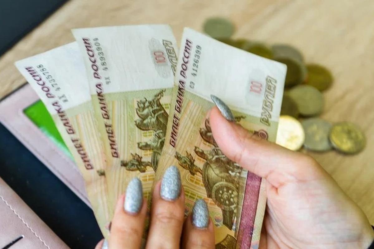 В Якутии мать ребенка-инвалида защитили от списания пенсии из-за долгов