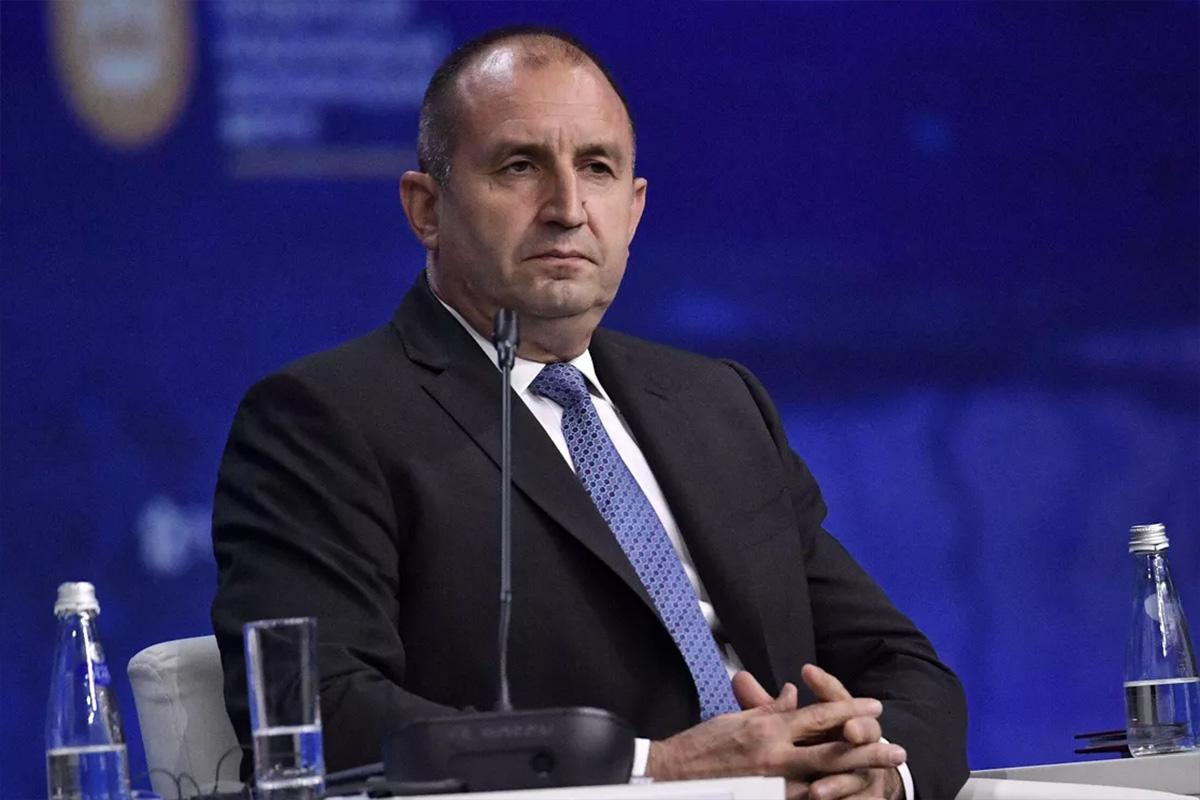 Президент Болгарии объявил об отставке