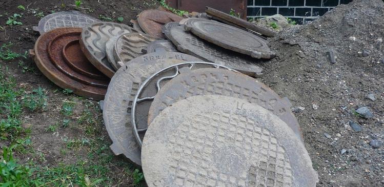 В Самаре в этом году украли 54 крышки канализационных люков