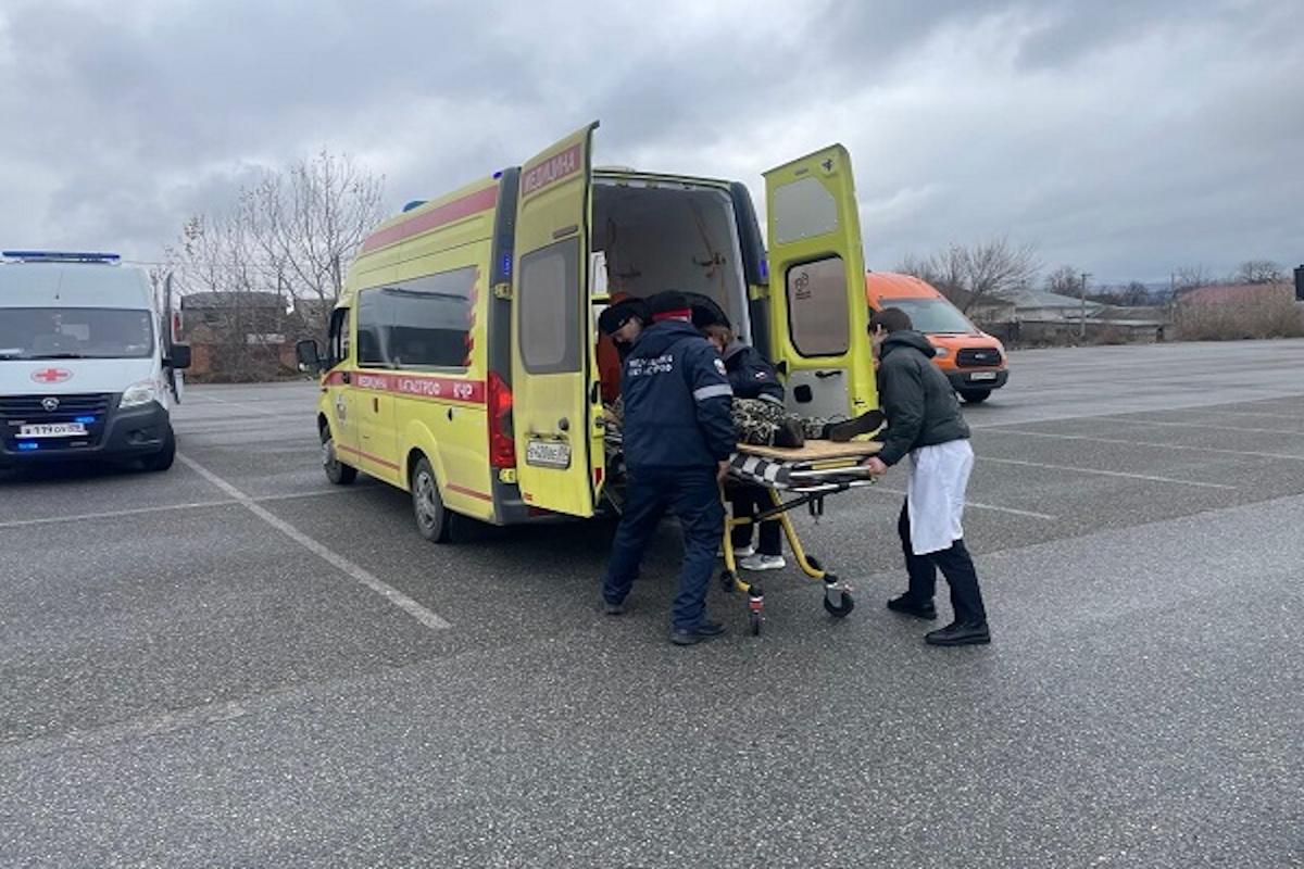 Сотрудники аварийно-спасательных служб Черкесска отрабатывали навыки ликвидации последствий ДТП