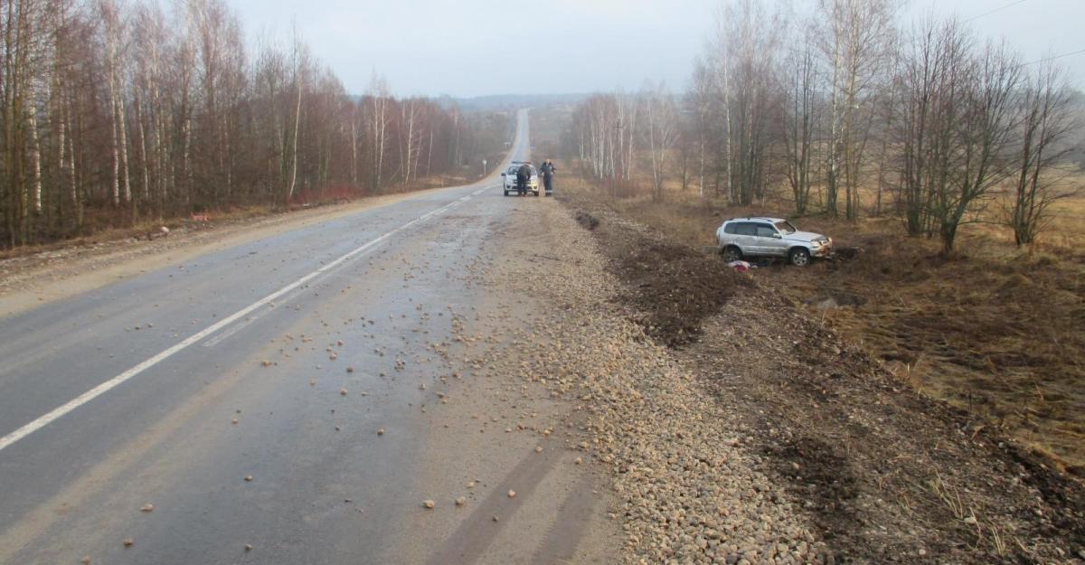 На трассе «Дон» при столкновении со столбом погиб водитель Chevrolet