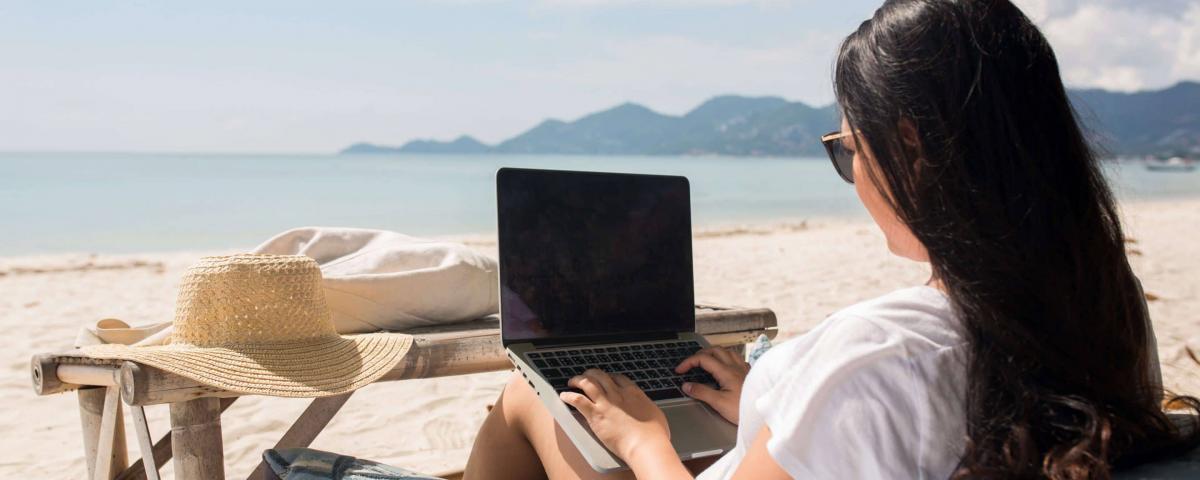 Каждая пятая компания в России в 2023 году вернулась к офисному формату работы