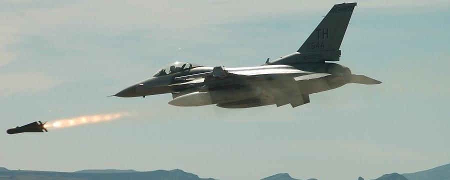 США нанесли авиаудары по объектам проиранских групп на востоке Сирии