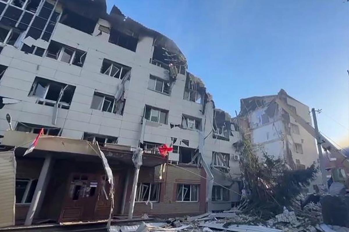 Данные выживших под ударом ВСУ: «Миротворец» внес педагогов Старобельска в свою базу