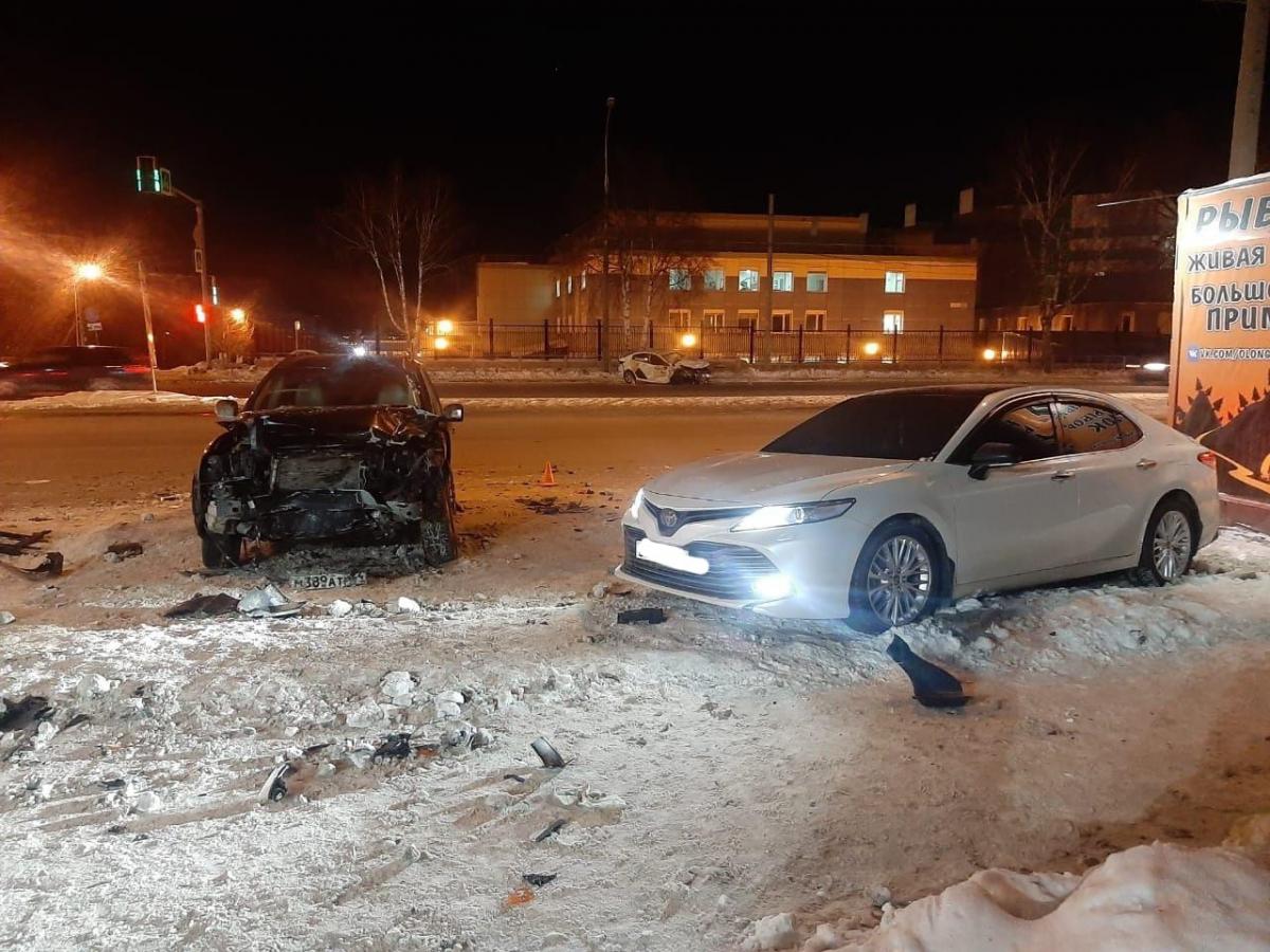 В Новосибирске водитель пострадал массовом ДТП