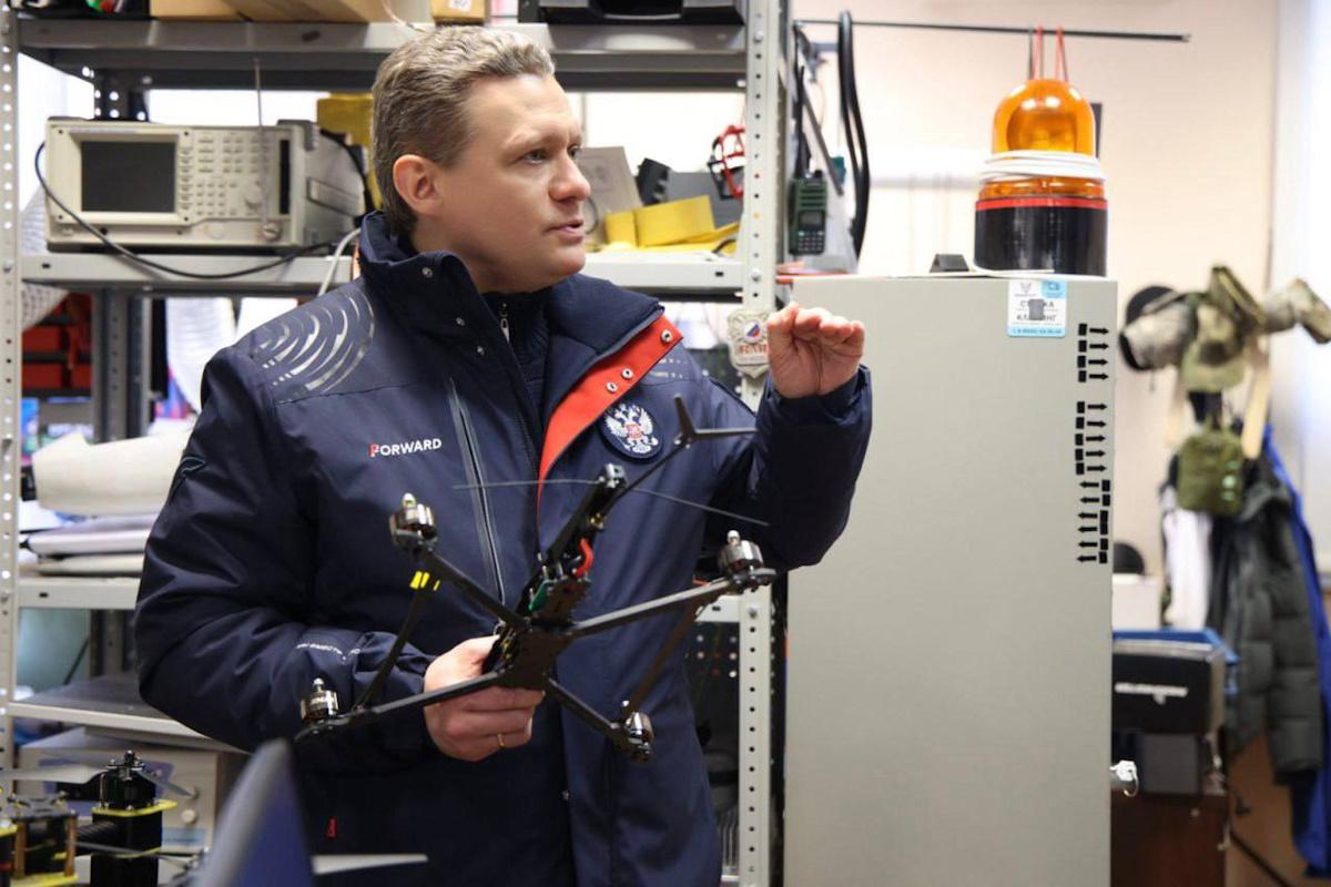 Губернатор Вологодской области Георгий Филимонов посетил предприятие по выпуску БПЛА