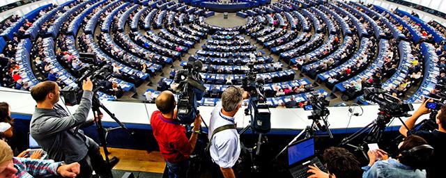 В Европарламенте подняли вопрос о поддержке Сербии из-за ее политики в отношении России
