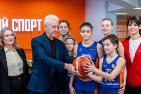 Собянин открыл новый двухэтажный спортивный комплекс в Южном Бутове