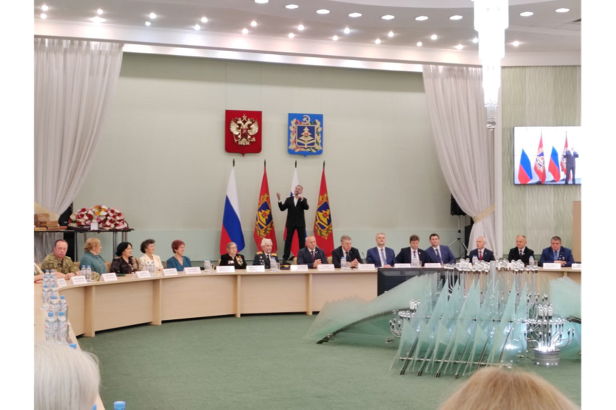 Доярка и тракторист стали героями дня на празднике в Брянске