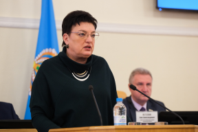 Комитет по социальной политике представил председателю Думы Астраханской области Игорю Мартынову итоги работы за 2025 год