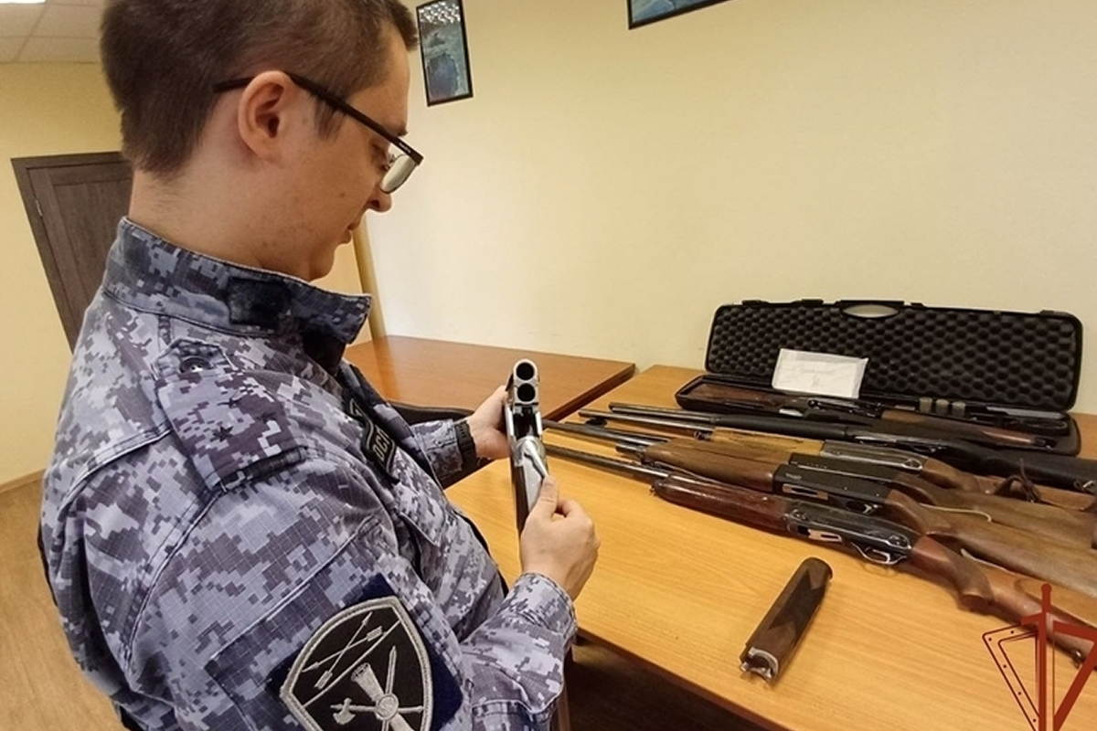 Жители Томской области получили 570 тысяч рублей за сдачу оружия