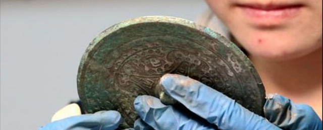 В Китае нашли 80 зеркал возрастом более двух тысяч лет