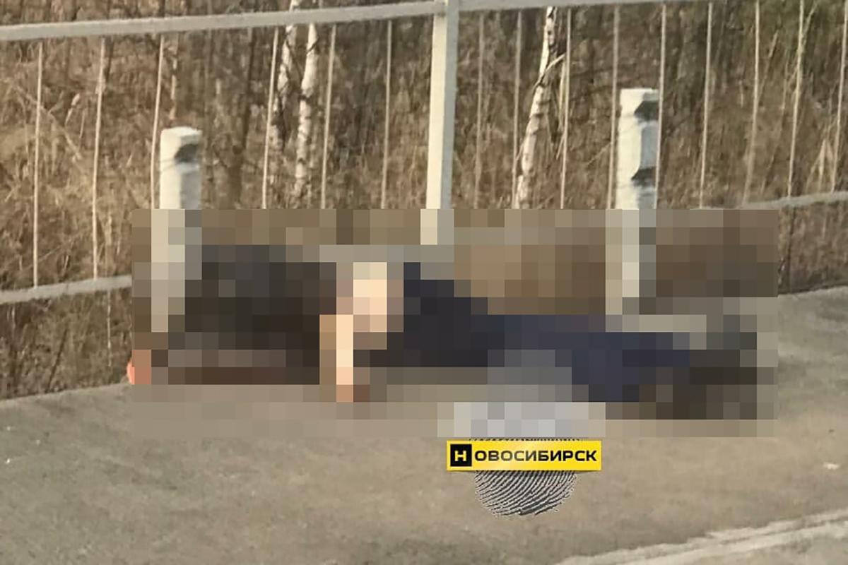 Поезд насмерть сбил мужчину в Новосибирской области