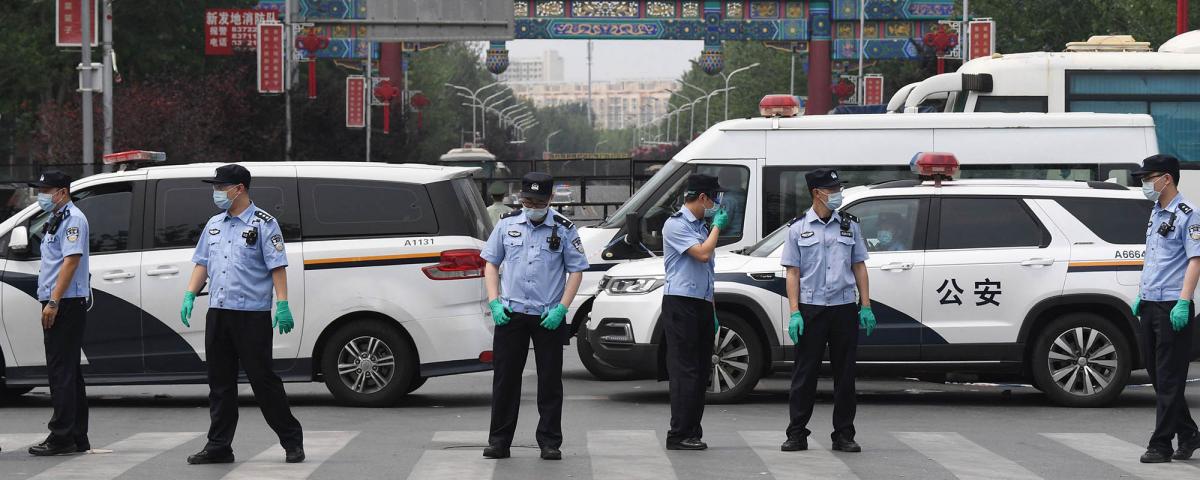 На юге Пекина ввели военное положение из-за вспышки коронавируса