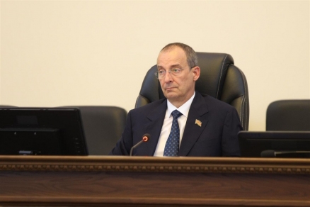Председатель ЗСК назвал основные меры соцподдержки многодетных семей на Кубани