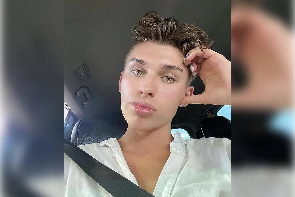 В Санкт-Петербурге задержали и допросили блогера Владоса Мироса