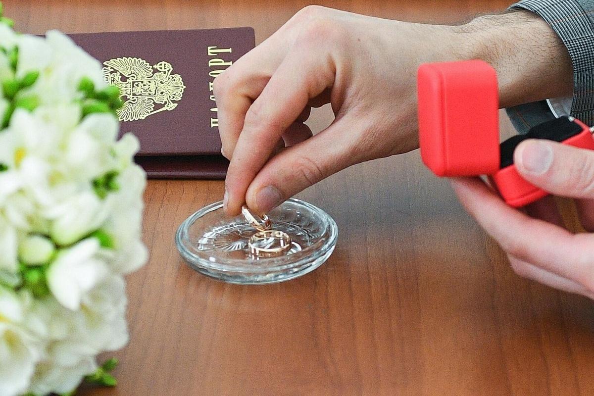 В Калужской области с начала года значительно упало число разводов