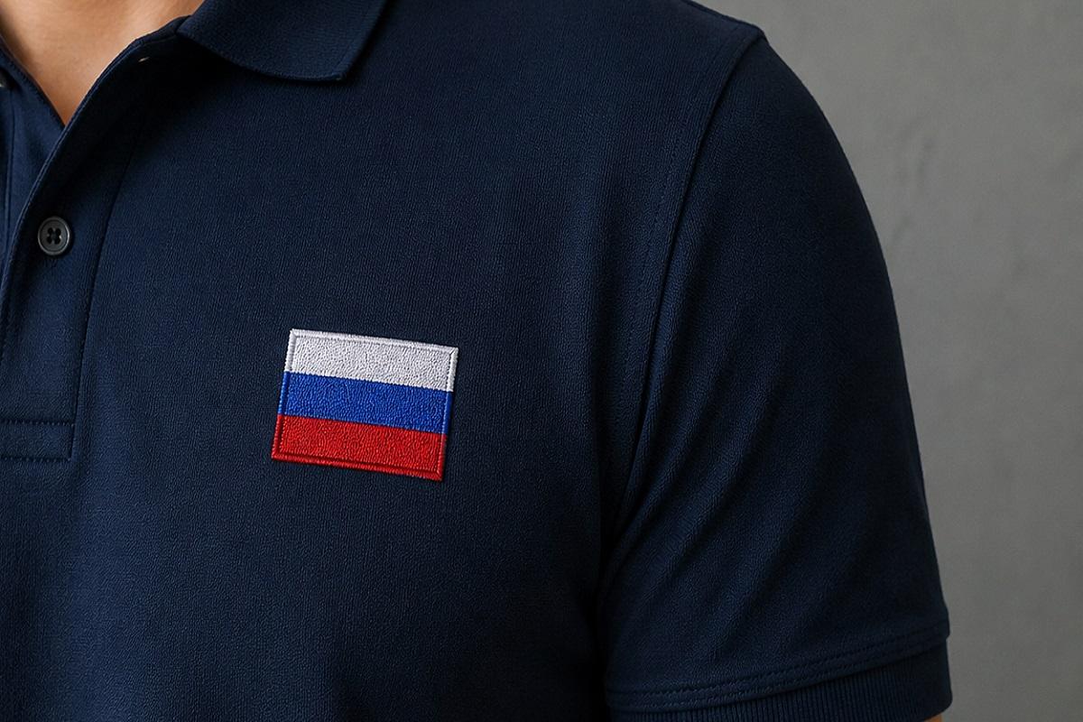 Поло с флагом ценой в карьеру: ФБК* забраковал своего же координатора из Магадана