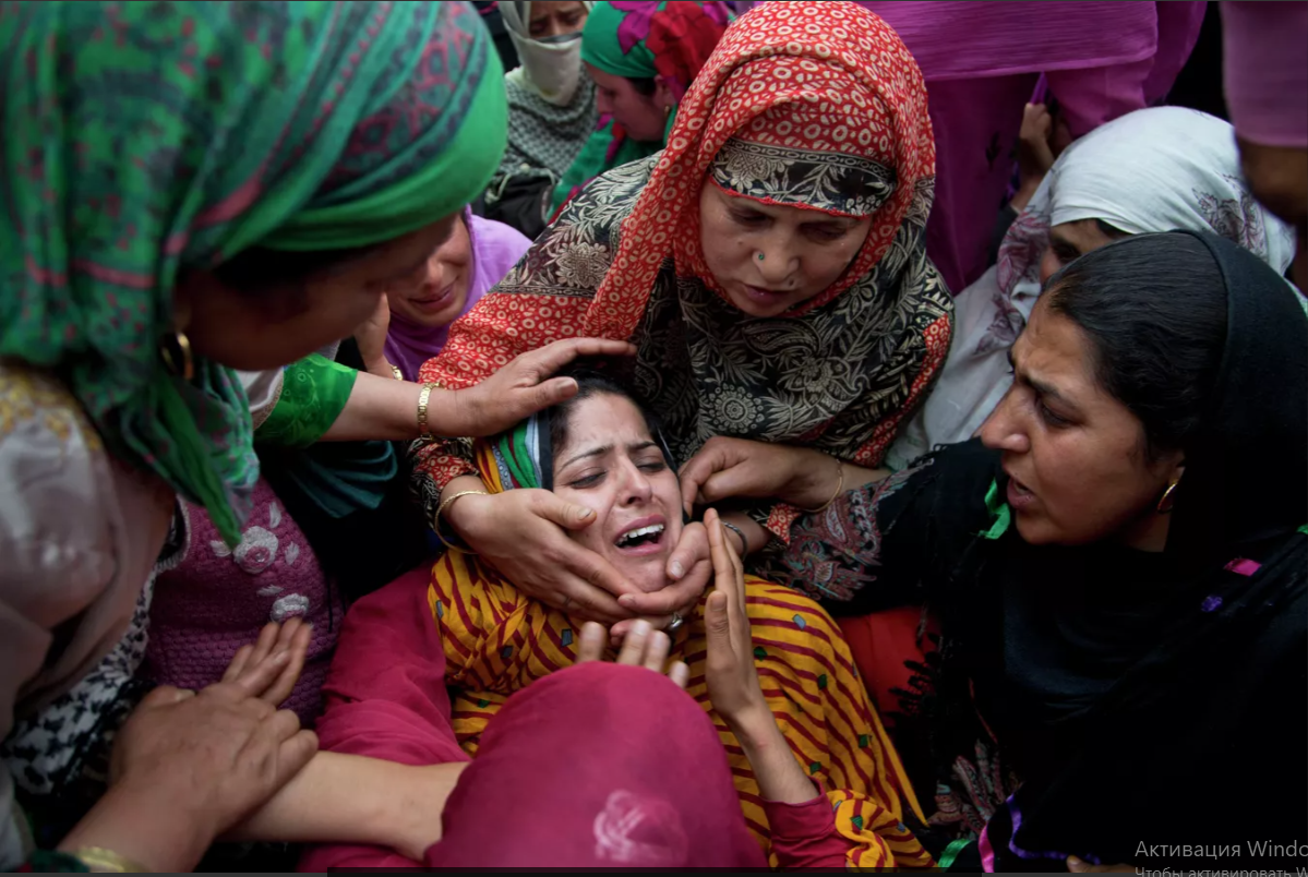 107 человек погибли во время давки на религиозном фестивале в Индии