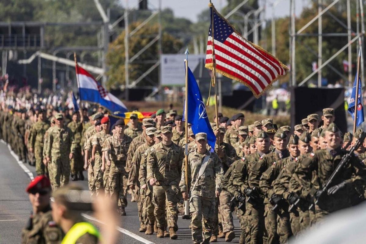 Польша стремительно перевооружается. Зачем бывшему союзнику России ядерное оружие?
