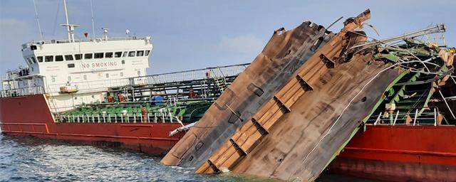 На взорвавшемся танкере «Генерал Ази Асланов» найдены останки людей