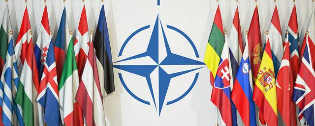 Лидеры стран НАТО пригрозили РФ «беспрецедентным пакетом санкций» из-за Украины