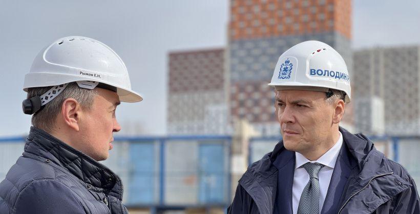 Депутат Мособлдумы Володин проверил ход строительства Областной детской больницы в Красногорске