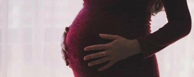 Минтруд: с 2022 года повысились суммы пособий по беременности и родам