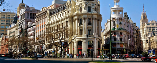 Испания открылась для всех туристов с отрицательным ПЦР-тестом на ковид