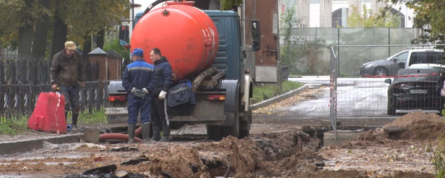 На улице Мира в Клину продолжается масштабная замена коммуникаций