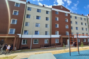 Два дома для переселенцев построили в Биробиджане