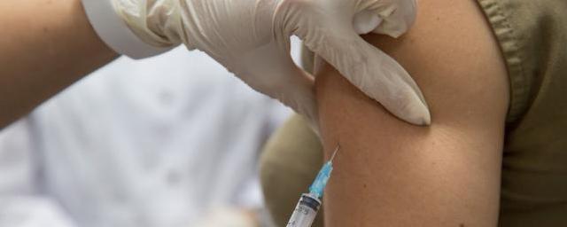 В правительстве Приморья началась массовая вакцинация чиновников